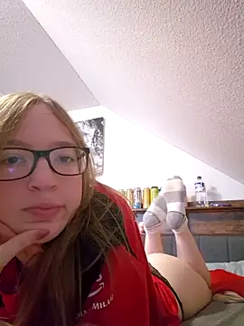Freaky-Doll online show from May 22, 2026, 6:17 pm