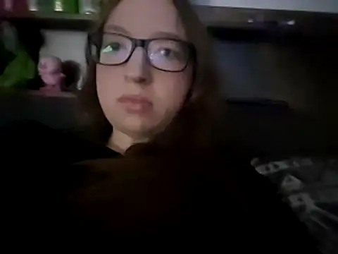 Freaky-Doll online show from May 4, 2026, 4:54 pm