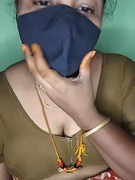 Snapshot of tamil_butterfly chatting on July 1, 2026, 2:12 am tamil butterfly online show from July 1, 2026, 2:12 am