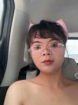 yingtao-888 online show from May 4, 2026, 5:00 am