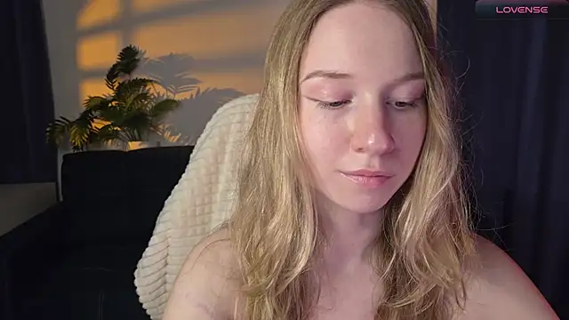 Snapshot of Eve_Sin chatting on June 26, 2026, 3:12 am Eve Sin online show from June 26, 2026, 3:12 am