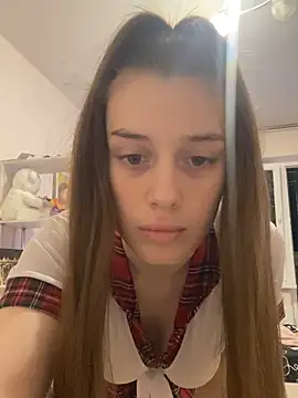  SweetAnna  online show from May 18, 2026, 8:57 pm