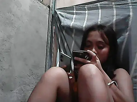 Yours AsianPinayGirl18 online show from July 6, 2026, 11:06 am