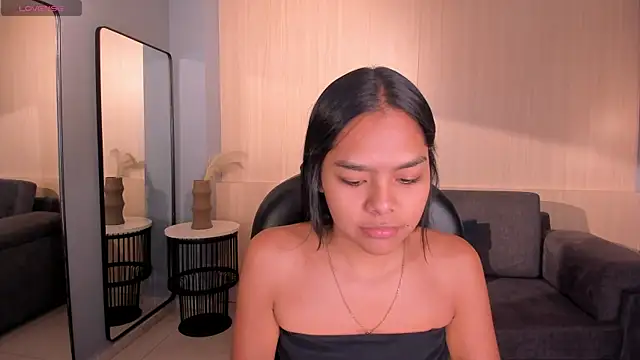 SaphiraJames online show from July 11, 2026, 1:39 am