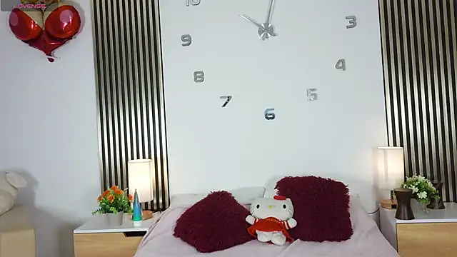 Juliette Doll  online show from June 30, 2026, 1:44 pm