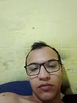 Marciosafado25 online show from July 5, 2026, 8:59 pm