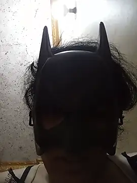 QueenofHair online show from June 9, 2026, 4:41 pm