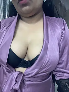 Tamil Azhagie online show from May 31, 2026, 1:11 am