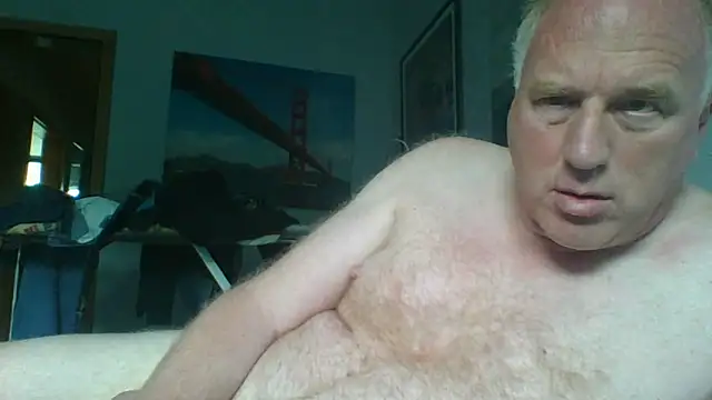 Redfox1971 online show from May 20, 2026, 8:11 am