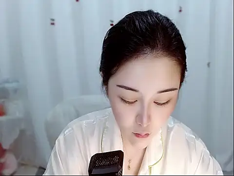 Snapshot of Amy-cnbaby chatting on May 18, 2026, 1:39 am Amy-cnbaby online show from May 18, 2026, 1:39 am