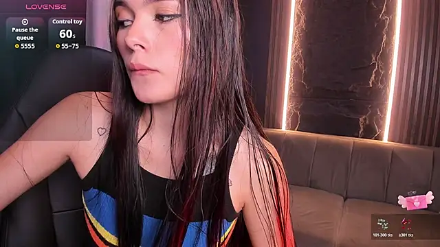 Snapshot of Aili_queen chatting on July 16, 2026, 12:02 pm Aili queen online show from July 16, 2026, 12:02 pm