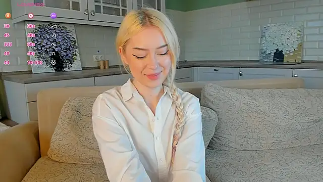 Chanelbayerr online show from July 4, 2026, 4:19 am