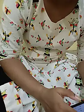 Snapshot of Seema_yadav01 chatting on August 7, 2026, 5:13 am Seema yadav01 online show from August 7, 2026, 5:13 am
