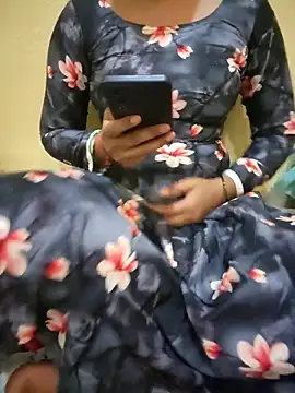 Seema yadav01 online show from May 6, 2026, 5:00 am