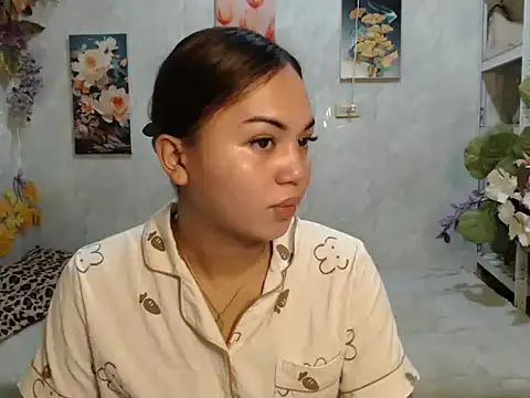 Snapshot of ur_asiankat chatting on June 21, 2026, 6:25 pm ur asiankat online show from June 21, 2026, 6:25 pm