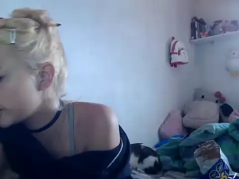 bunnyfoxxd online show from June 30, 2026, 6:52 pm