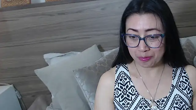 Snapshot of FranciscaVera chatting on June 30, 2026, 7:47 pm FranciscaVera online show from June 30, 2026, 7:47 pm