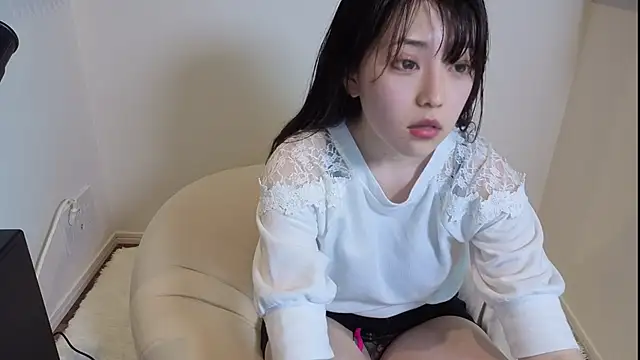 natuki 0122 online show from May 27, 2026, 6:43 am