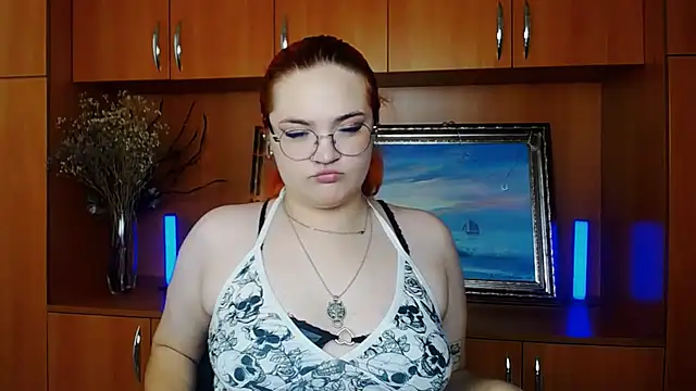 RinaRiii online show from July 17, 2026, 12:02 pm