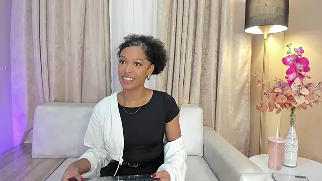 EmmaClarckk online show from May 26, 2026, 5:22 pm