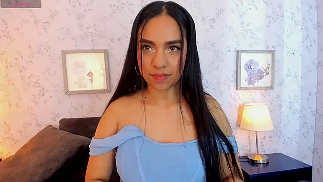 Dulcerouss   online show from May 6, 2026, 11:47 am