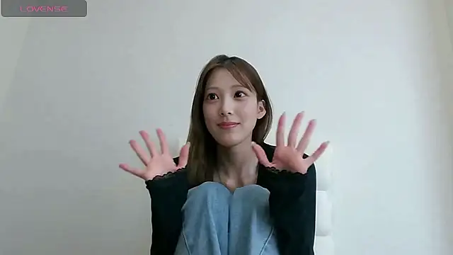 Snapshot of rii_nyan chatting on July 21, 2026, 5:42 am rii nyan online show from July 21, 2026, 5:42 am