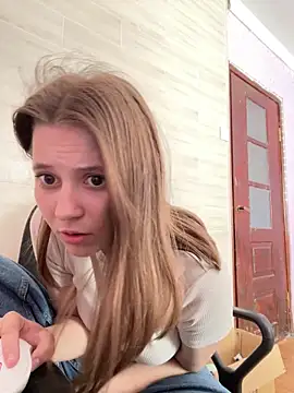 Blossom Emily online show from May 6, 2026, 7:12 am