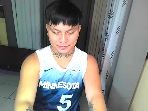 Ashtonfuckingboi online show from May 17, 2026, 3:56 pm