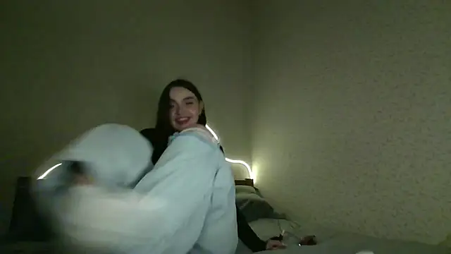 Vyxia online show from May 15, 2026, 10:08 pm