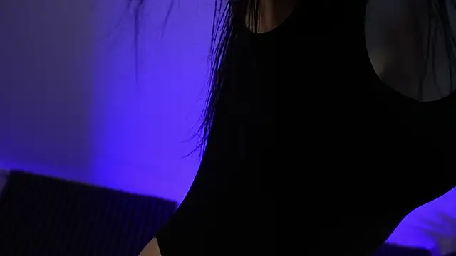 MiaVelvety online show from June 15, 2026, 7:35 pm