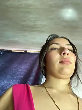 Snapshot of Julieth_ec chatting on May 19, 2026, 12:34 pm Julieth ec online show from May 19, 2026, 12:34 pm