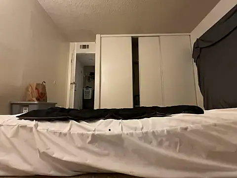 Baybeecakes online show from May 31, 2026, 4:29 am