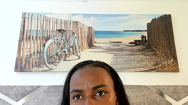Alisson-Noa online show from May 20, 2026, 12:24 pm