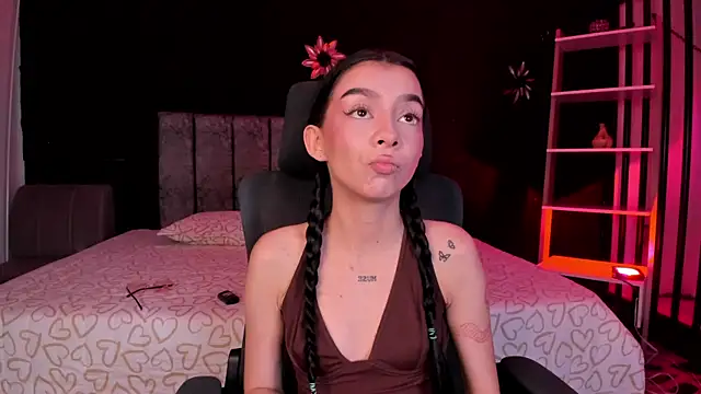 Snapshot of MelCherry chatting on July 12, 2026, 5:41 am MelCherry online show from July 12, 2026, 5:41 am