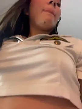 Snapshot of Mia_Rodriguezz_ chatting on May 10, 2026, 9:16 pm Mia Rodriguezz online show from May 10, 2026, 9:16 pm
