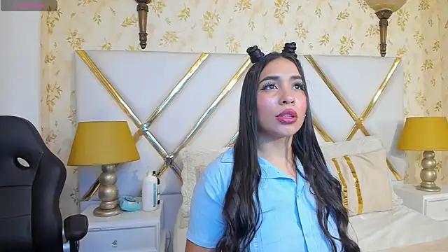 SussyFoxxx online show from May 29, 2026, 7:53 pm