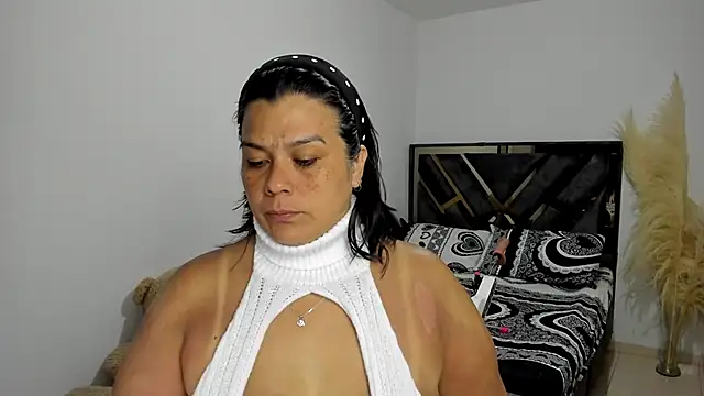 Martina Foxy01 online show from May 3, 2026, 11:15 am