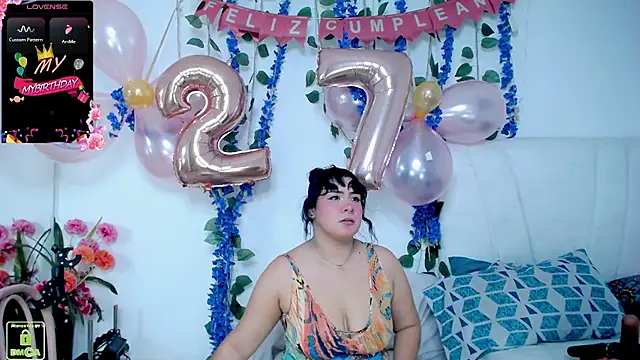 Snapshot of Azumi_Cosplay_ chatting on May 24, 2026, 9:47 pm Azumi Cosplay online show from May 24, 2026, 9:47 pm