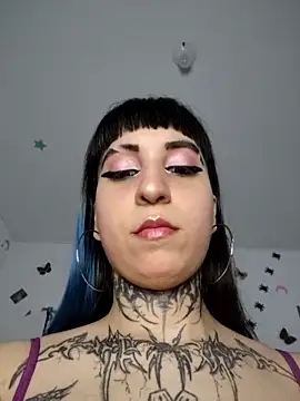 Disu29 online show from May 5, 2026, 11:41 pm