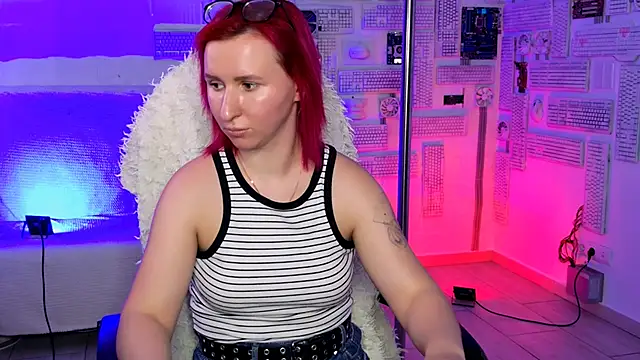 ericapotter online show from May 21, 2026, 12:02 pm