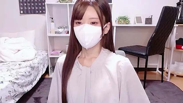 hina mochi online show from May 14, 2026, 2:58 pm