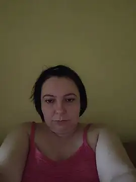 EmmaEmmy40 online show from May 27, 2026, 4:36 pm