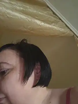 EmmaEmmy40 online show from June 1, 2026, 3:44 pm