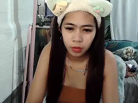 pretty cheng21 online show from May 12, 2026, 12:00 pm