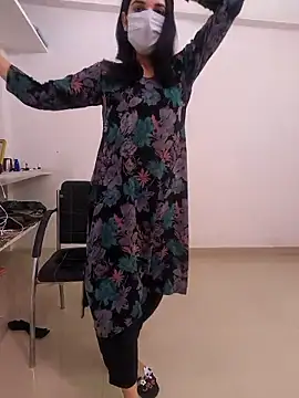 Snapshot of zoya_baby_ chatting on May 10, 2026, 6:28 am zoya baby online show from May 10, 2026, 6:28 am