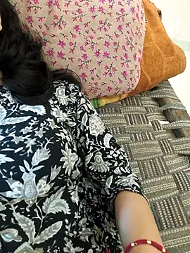 zoya baby  online show from August 10, 2026, 4:30 am