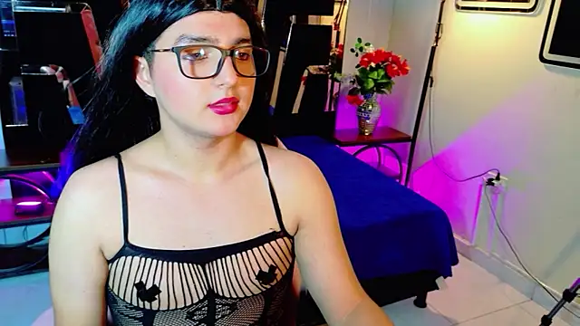 Gaby Gil  online show from May 26, 2026, 12:58 pm