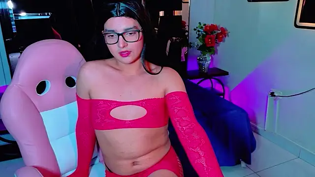 Gaby Gil  online show from May 30, 2026, 2:44 pm