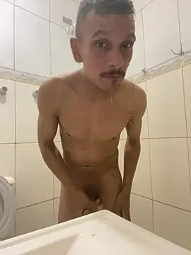oBaiano21cm online show from May 17, 2026, 8:42 pm