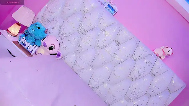 Snapshot of Lexxy_Mattell chatting on June 17, 2026, 5:18 am Lexxy Mattell online show from June 17, 2026, 5:18 am